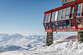 Blick auf das Restaurant Weissfluhgipfel (2844m), Davos, Graubünden, Schweiz