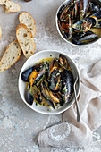 A bowl of cooked mussels