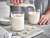 Cashew coconut drinks with cinnamon