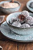 Chokladbollar (chocolate balls with desiccated coconut, Sweden)