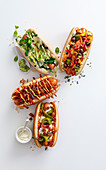 Hot Dog in vier Varianten