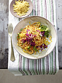 Maisspaghetti mit gerösteter Paprikacreme