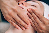 Face lifting massage