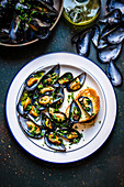 Mussels with parsley, garlic and olive oil