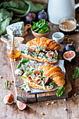 Croissants with figs, blue cheese and honey