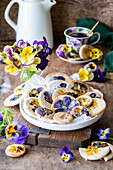 Biscuits with edible flowers