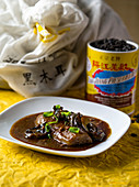 Yuxiang-style aubergines with mu-err mushrooms and fermented beans (China)