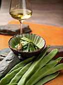 Flash-fried green beans with garlic (China)