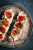 Fig and goat's cheese sandwich