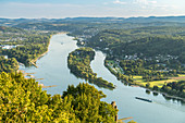 Blick vom Drachenfels auf die Insel Nonnenwerth, Rhein, Nordrhein-Westfalen, Deutschland