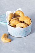Vanilla crescent cookies