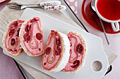 Roulade with fresh cherries