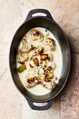 Cauliflower with apple in a spicy coconut sauce