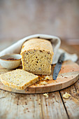 Gluten-free and allergy-free linseed bread