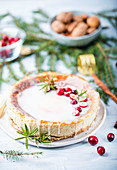 Cheesecake with cranberries for Christmas
