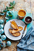 Brot mit Haselnussbutter (weihnachtlich)