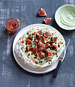 Pavlova with figs and pistachios