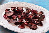 Beetroot chips with herb salt
