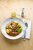 Saxon mustard meat with stewed cucumber