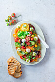 Colourful tomato salad 'Calabrese'