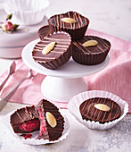 Chocolate tartlets with beetroot and almond stuffing