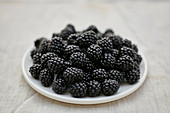 Blackberries on plate