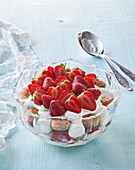 Tiramisu mit Erdbeeren