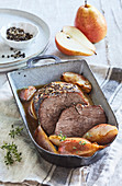 Roast beef with pears