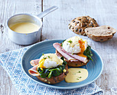 Poched eggs Benedict