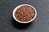 Flaxseed for the production of cooking oil