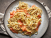 Linguine with smoked salmon and lemon