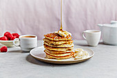 Vegane Bananen-Pancakes mit Sirup