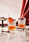 Cocktail 'Negroni' in Gläsern