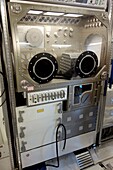 Glovebox in ISS Columbus module