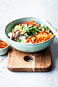 Simple Asia Bowl with mango chilli sauce