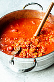 Vegetarian 'Bolognese' in the saucepan