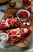 crostini with Spanish tomatoes and Serrano ham