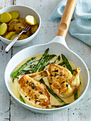 Chicken with asparagus and tarragon