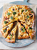 Fruit pizza with crumbles