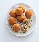 Arancini mit Pistazien