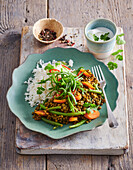 Lentil curry with green beans and carrot