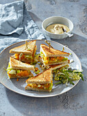 Cheese and leek toasts with vegetable salad
