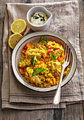 Cous-cous with turmeric and chicken