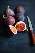 Ripe figs, whole and halved