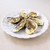 Oysters with chilli and lime mayonnaise