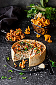 Mushroom pie with chanterelles