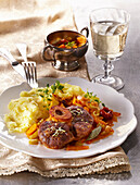 Veal ossobuco with mashed potatoes and vegetables