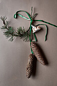 DIY Christmas decoration with pine cones