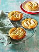 Apple muffins without oil and butter