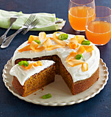 Carrot cake (gateau)